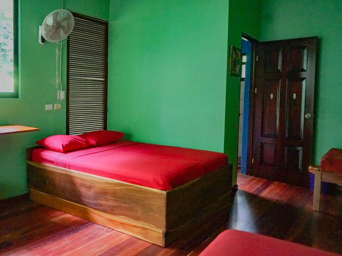Hospedaje El Bosquecito Uvita Bagian luar foto